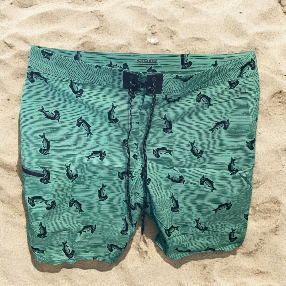 SIMMS Swim‎ Shorts Men's sz 40 Fish Print Green Board shorts